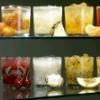 Caipifrutas * Net  Mistura de frutas tropicais e cítricas com Vodka, açucar e gelo partido.